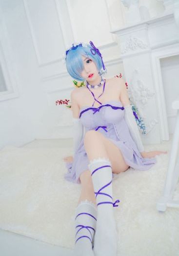 丰满少妇与大狼拘_HD高清视频观看