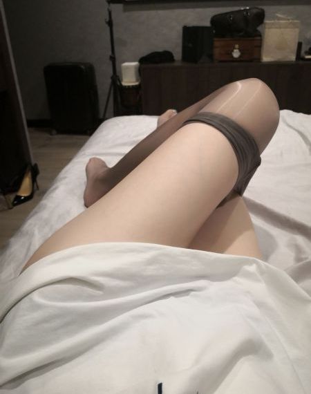 黑白24集连续剧免费观看_720电视剧在线观看