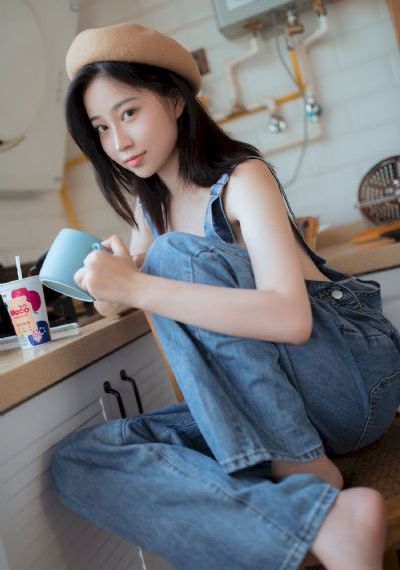 《美丽教师》电影_国产剧免费全集观看