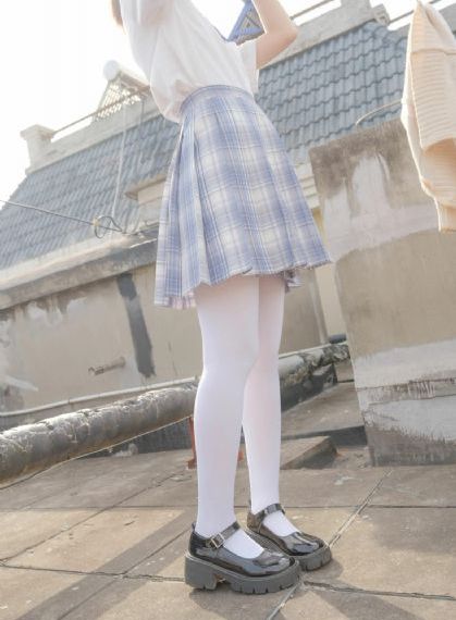 处女朱莉第一次_4K在线观看视频