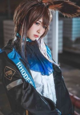 我让最想拥抱的男人给危险威胁_1080P高清电影在线